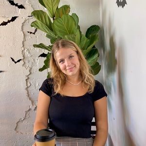 Meet your Posher, Angie